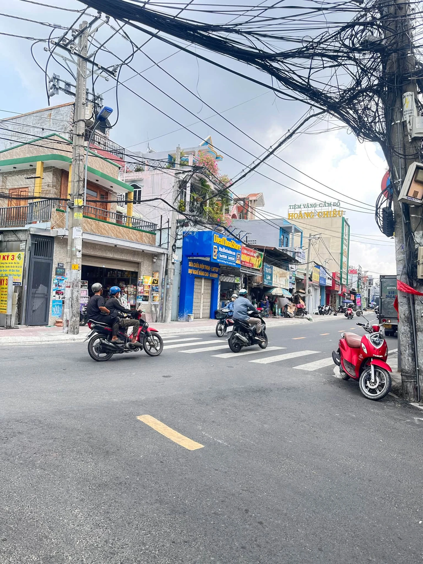 Bán shophouse mặt tiền chợ Tam Hà 124m2 Linh Đông - Ảnh 1