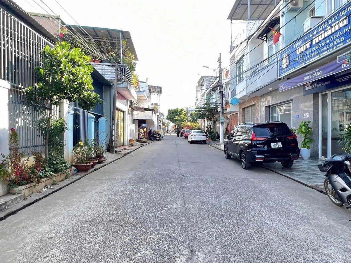 Bán nhà hẻm 2 phòng ngủ 94m² Nguyễn Tất Thành 3,7 tỷ - Ảnh 1