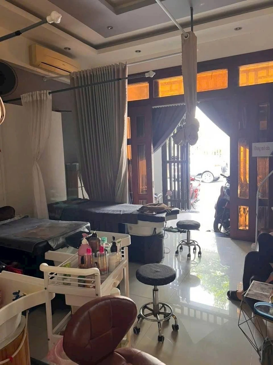 Bán nhà 1 trệt 1 lầu 80m2, 3PN gần nhà thờ Chánh Tòa, trung tâm Bà Rịa, giá 4,2 tỷ - Ảnh thu nhỏ 2