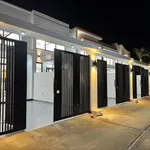 Bán nhà phố 100 m², 1 tỷ 980 triệu - Ảnh thu nhỏ 1