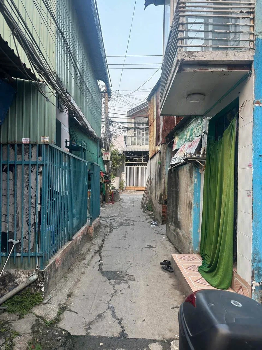 Bán nền đất 30m2 hẻm Phan Bội Châu gần Phà Trà Ôn, phường Bình Đức, An Giang giá 320 triệu - Ảnh thu nhỏ 3