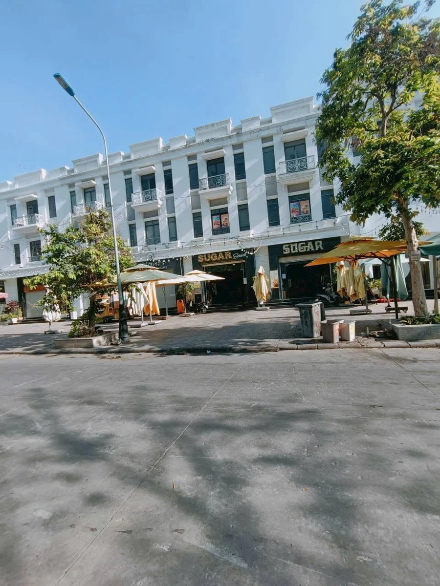 Cho thuê nhà 2 lầu mặt tiền 370m² kinh doanh Biên Hòa - Ảnh thu nhỏ 2