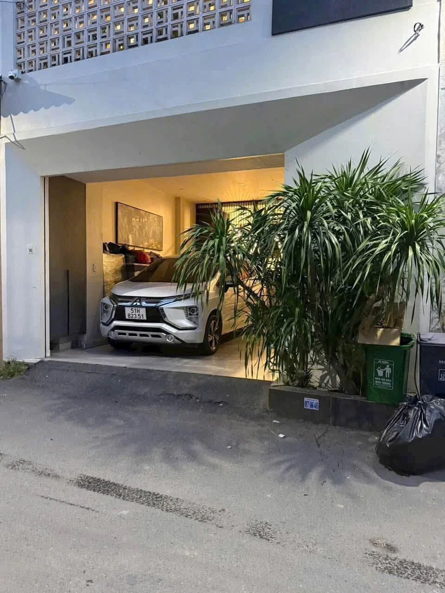Bán nhà hẻm xe tải 1 trệt 2 lầu 4PN, DTS 200m2, 7,9 tỷ, Linh Đông, Thủ Đức - Ảnh thu nhỏ 2