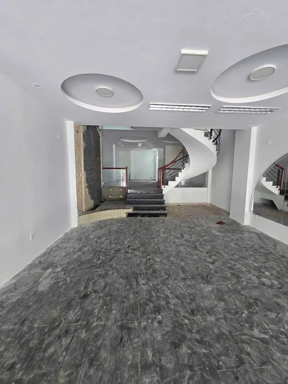 Cho thuê nhà mặt tiền Lý Thái Tổ, Quy Nhơn 100m2, 17tr/tháng - Ảnh 1