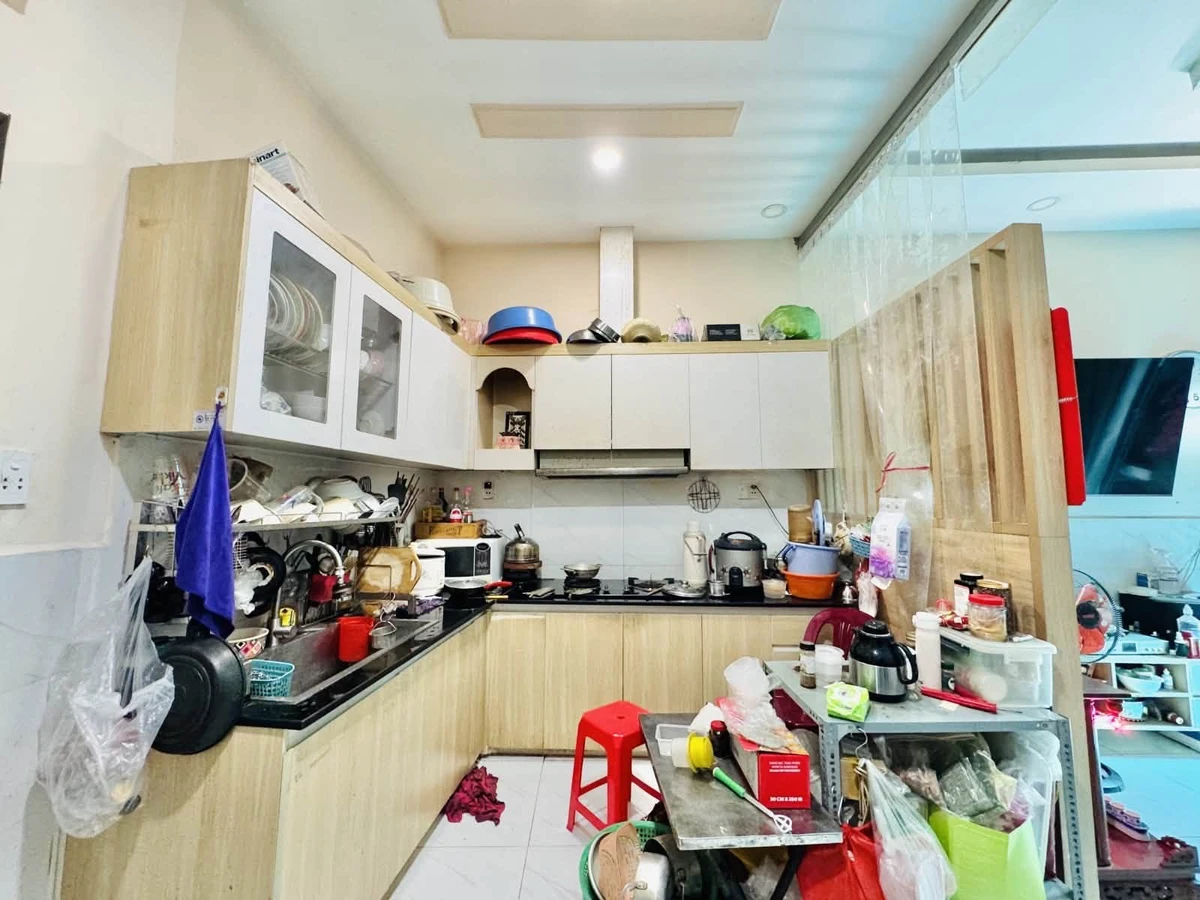 Bán nhà hẻm 8m 4 tầng 68m² đang khai thác Airbnb đường Bùi Đình Tuý, Bình Thạnh - Ảnh thu nhỏ 5