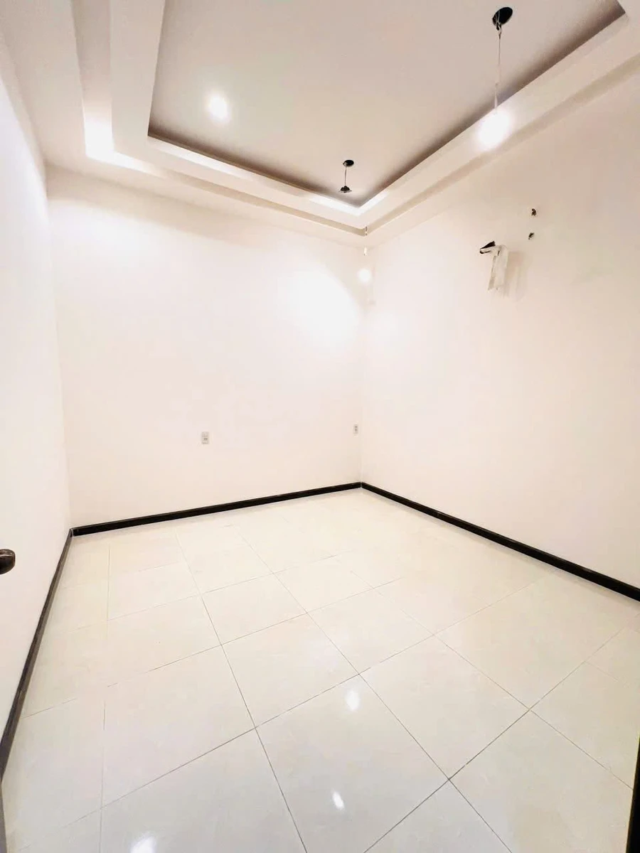 Bán nhà 1 trệt 1 lầu mặt tiền 100m² Rạch Giá, An Giang - Ảnh thu nhỏ 3