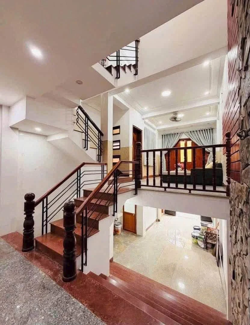 Bán nhà 3 tầng mặt tiền Tô Hiến Thành, 71m², Quy Nhơn - Ảnh thu nhỏ 2