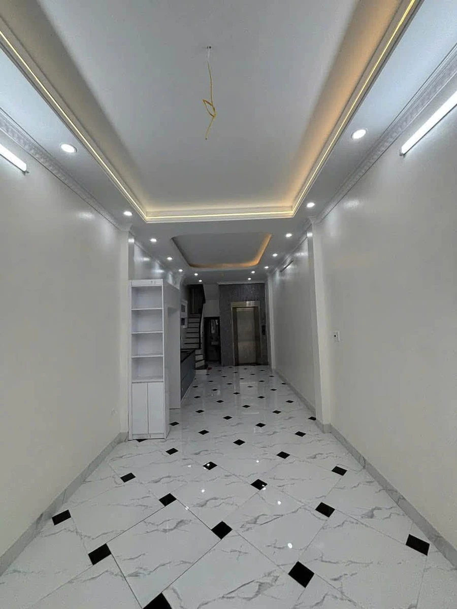 Cho thuê nguyên căn 5 tầng, 3 PN, 45 m² Đại Đồng, 12 triệu/tháng - Ảnh thu nhỏ 2