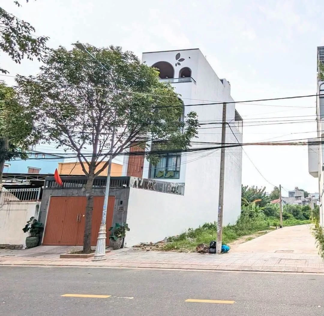 Bán đất 2 mặt tiền đường Bến Nôm, Phường Rạch Dừa, 110m2, giá 7,5 tỷ - Ảnh 1