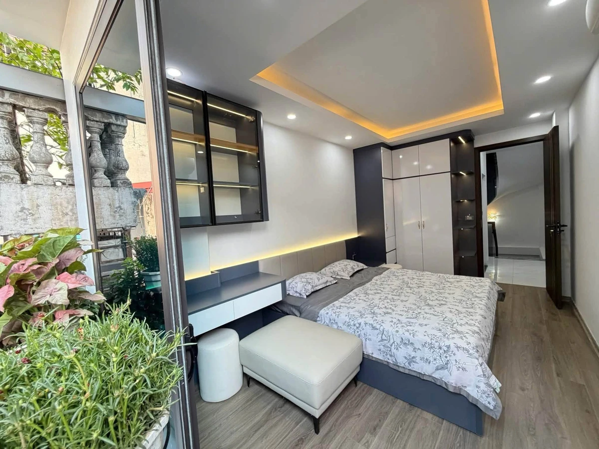 Bán nhà Vũ Chí Thắng 68m2, 4 phòng ngủ, 2,98 tỷ - Ảnh thu nhỏ 2