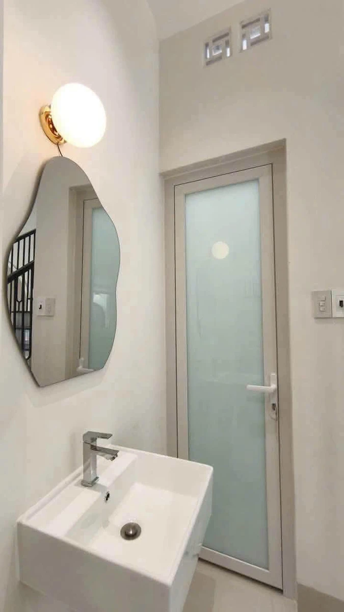 Bán nhà lầu 2PN Phan Thiết 100m2, 2 tỷ 200 triệu - Ảnh thu nhỏ 3