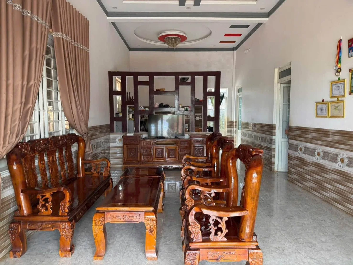 Nhà góc 2 mặt tiền 60m2, 3 phòng ngủ, giá 3,99 tỷ ở Buôn Mê Thuột - Ảnh thu nhỏ 2