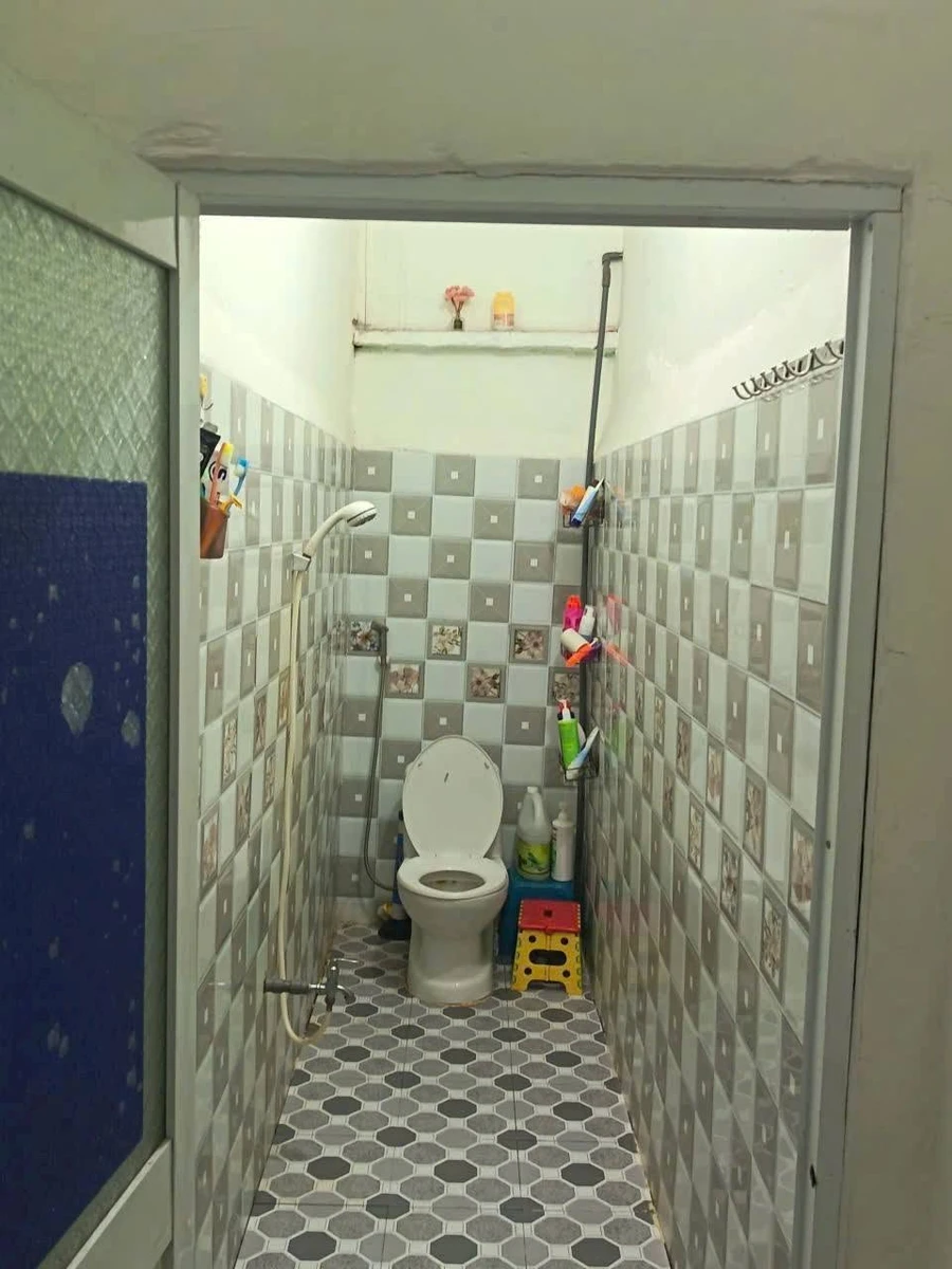 Bán nhà phố Bình Tân 76m² 4 phòng, 1PN 1WC giá 1,7 tỷ - Ảnh thu nhỏ 3