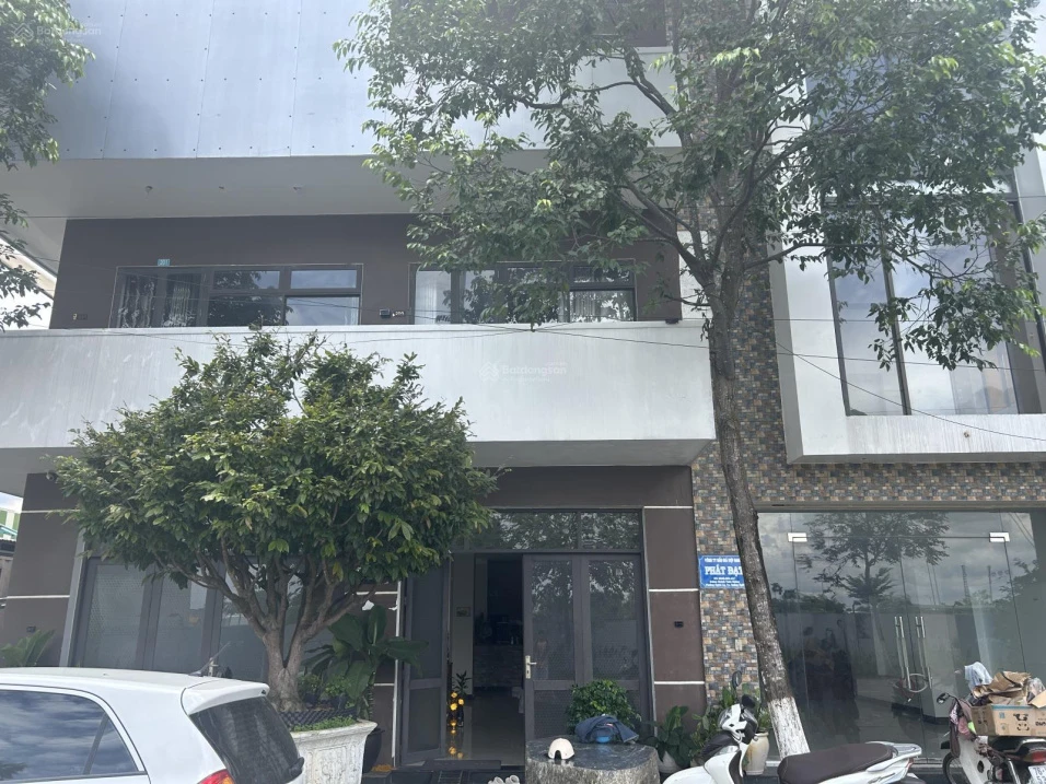Bán NP tại 139 Huỳnh Thúc Kháng, 200m2, 8,7 tỷ, giá tốt bao đẹp - Ảnh thu nhỏ 2