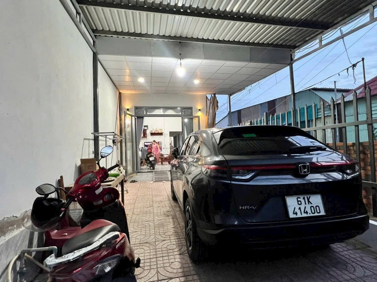 Bán nhà cấp 4 + dãy trọ 6 phòng 280m² Bình Dương - Ảnh 1