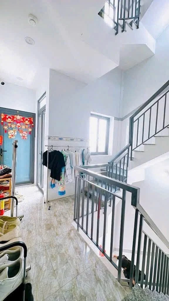 Bán nhà 8 phòng nội thất full quận 4, 81m², 8 tỷ - Ảnh thu nhỏ 4