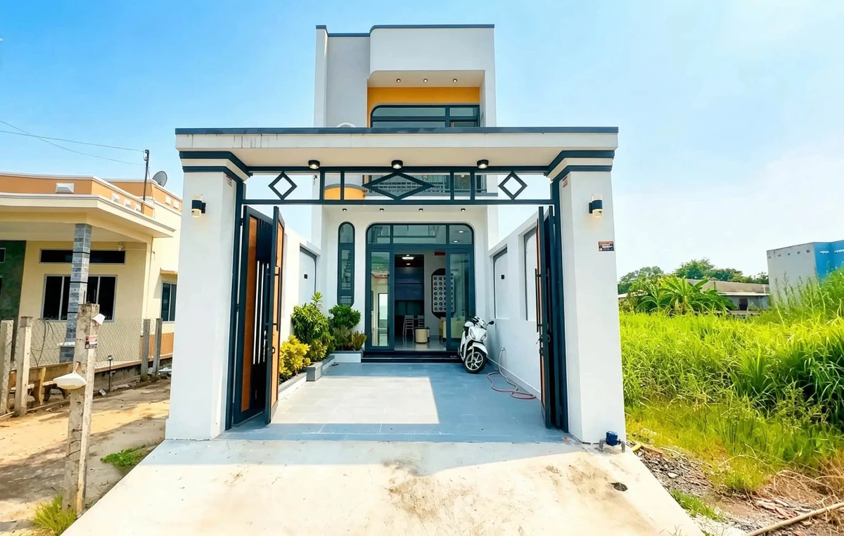 Bán nhà mặt tiền ô tô 1 trệt 1 lầu 4.5x25m, 3PN, sổ hồng riêng tại Mỹ Lộc, Cần Giuộc - Ảnh 1