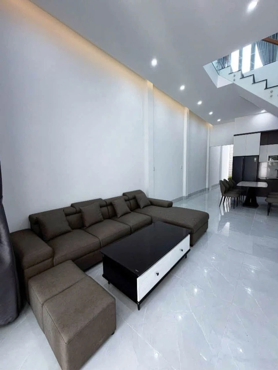 Bán nhà 5x20m hẻm kinh doanh gần đường Ywang, Buôn Ma Thuột, Đắk Lắk giá 3,35 tỷ - Ảnh thu nhỏ 2