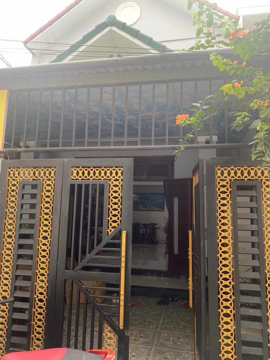 Bán nhà 2 tầng 97.5m2 3PN Chế Lan Viên Thủ Đức - Ảnh 1