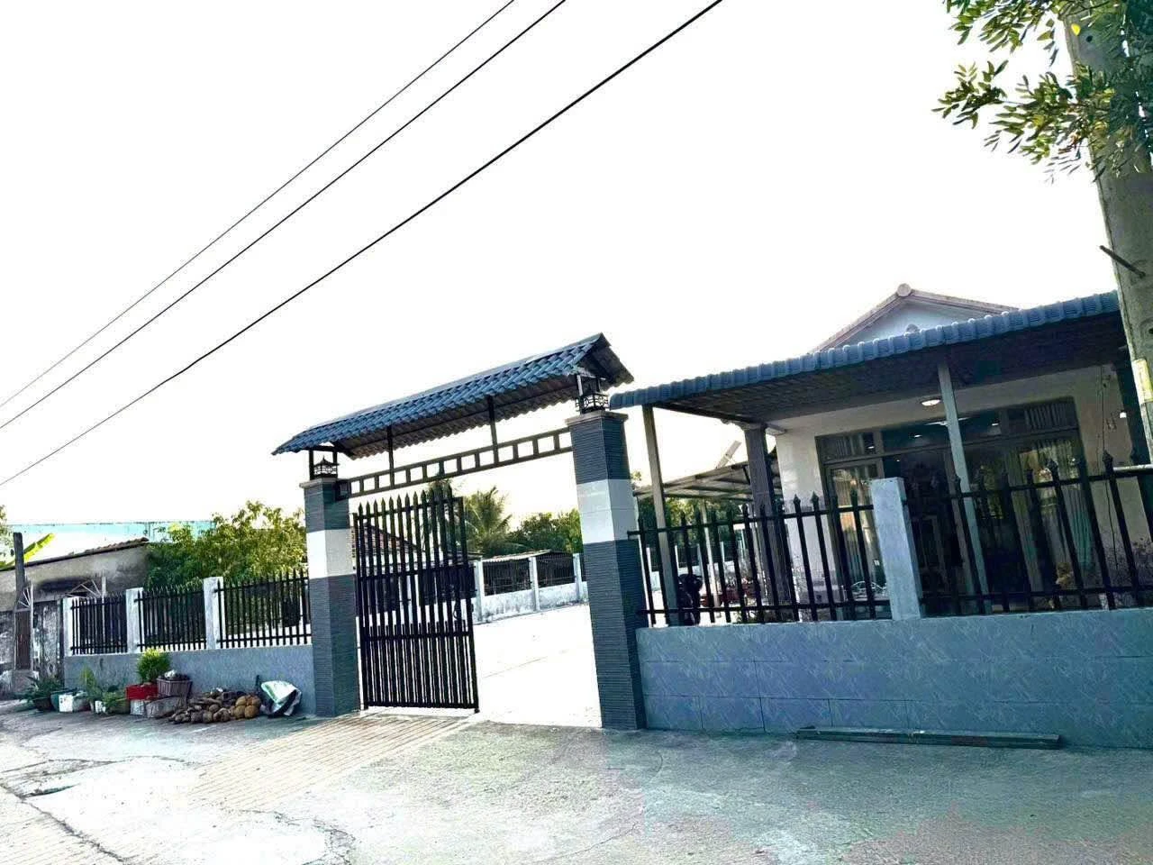 Bán nhà vườn 3 phòng ngủ 1.155m² Xã Thạnh Đức Bến Lức 5,5 tỷ - Ảnh 1