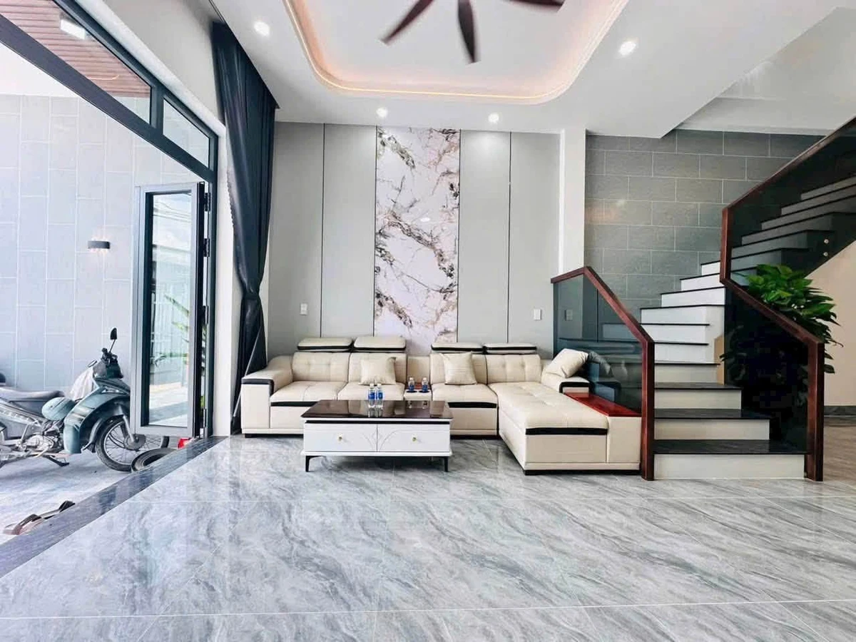 Bán nhà 1 trệt 1 lầu 60m² 3PN Nguyễn Thị Minh Khai 3.8 tỷ - Ảnh thu nhỏ 3