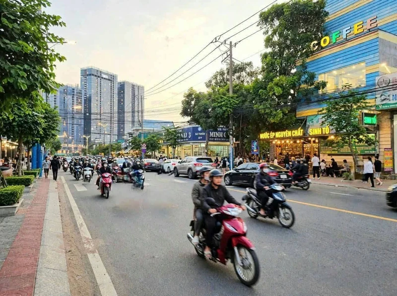 Cho thuê mặt bằng 400m² 4 phòng, 4 WC ở Dĩ An, 30 triệu/tháng