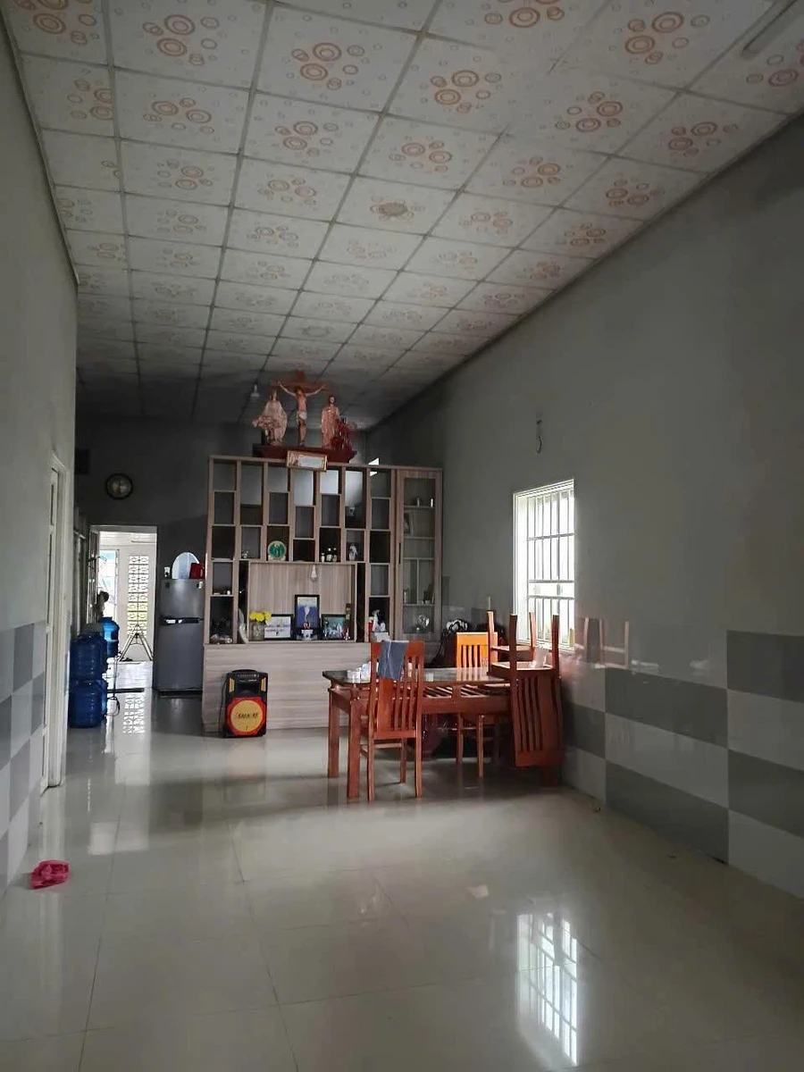 Bán nhà mặt tiền buôn bán 7m x 45m, 3 phòng ngủ, Đồng Nai - Ảnh thu nhỏ 2