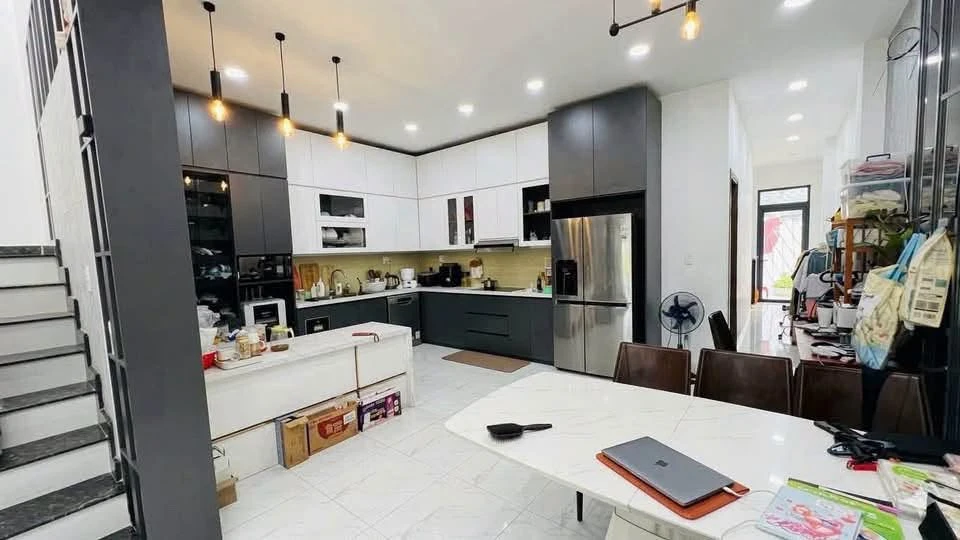 Bán nhà phong cách hiện đại 4PN 188m2 Phú Lợi Bình Tân - Ảnh thu nhỏ 5