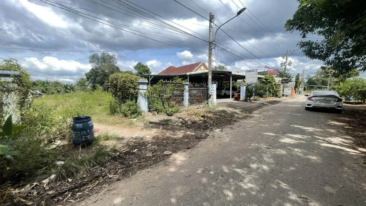 Chính chủ bán đất 859 m2 Bến Cát, TP.HCM. LH ngay 0989 288 *** - Ảnh thu nhỏ 2