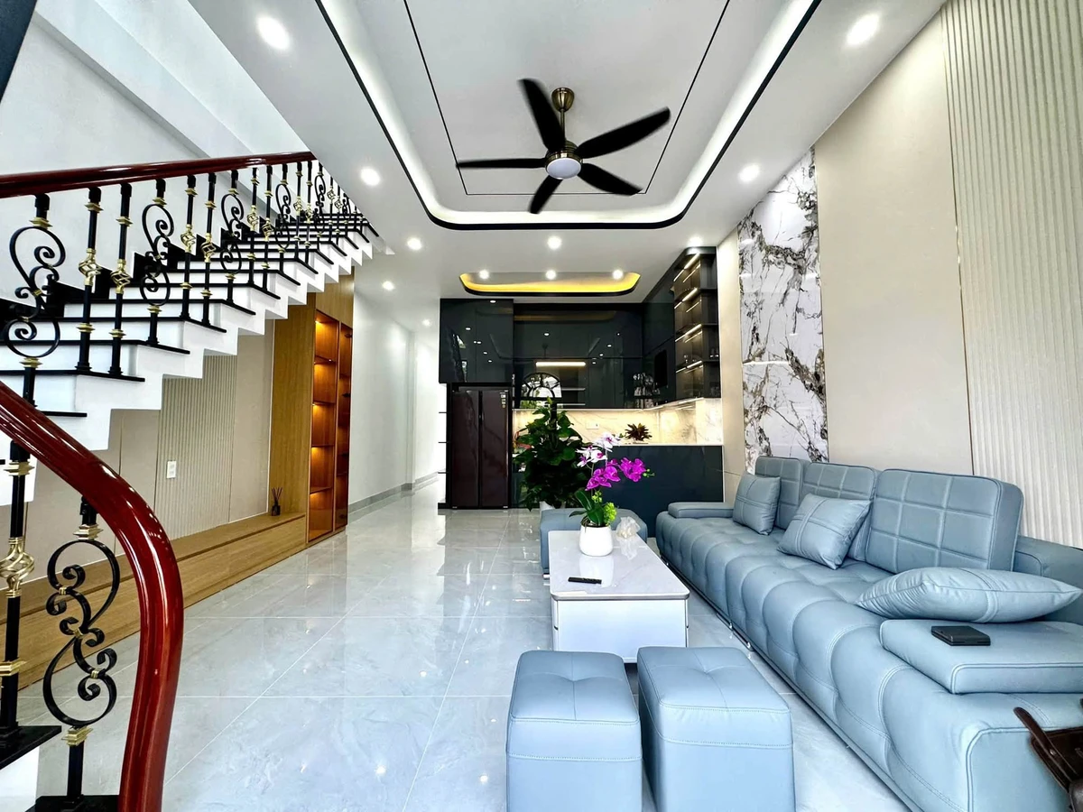 Bán villa 2 tầng 130m² nội thất Huế - Ảnh thu nhỏ 3
