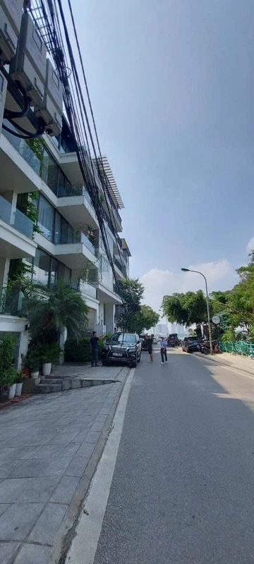Bán shophouse mặt hồ Tây Hồ 282m², 6 tầng 170 tỷ