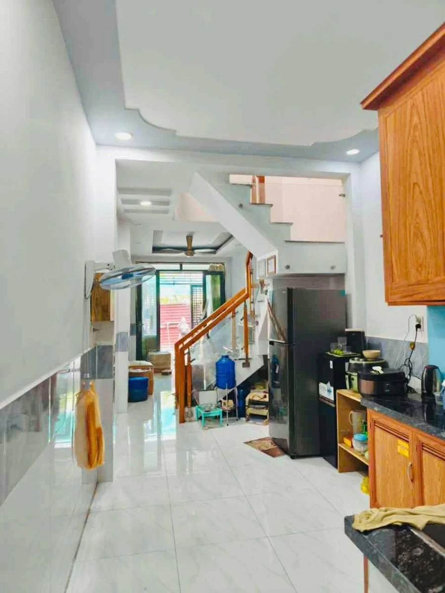 Bán nhà mới 2 tầng 60m² 3PN, đường ô tô, Dĩ An, giá 1,9 tỷ - Ảnh thu nhỏ 2
