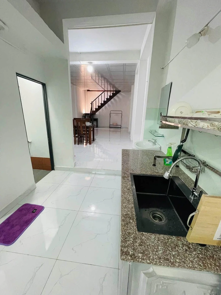 Cho thuê căn hộ 1PN tầng 1, 100m2, 12tr/tháng Dương Hiến Quyền - Ảnh thu nhỏ 2