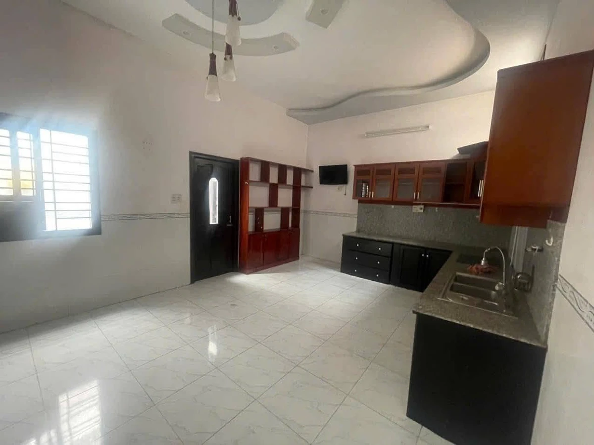 Bán nhà 177m² 3 phòng ngủ Phan Thiết Lâm Đồng 3.7 tỷ - Ảnh thu nhỏ 5
