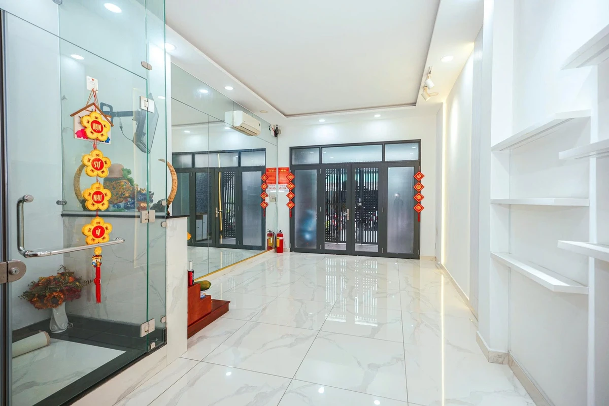 Cho thuê mặt bằng 80m² đường Tô Hiến Thành, Quận 5 - Ảnh thu nhỏ 2