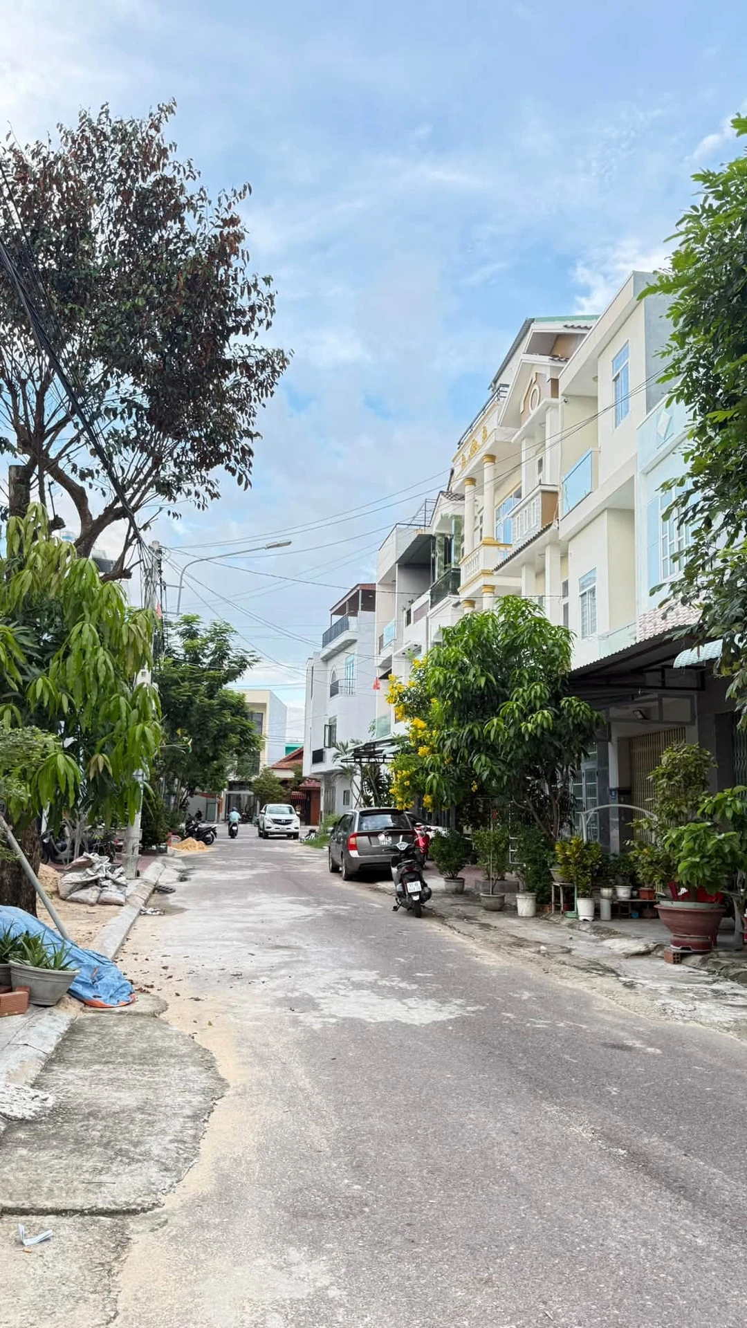 Nhà mặt tiền 60m2, 3 PN, 4 tầng gần cầu Lê Thanh Nghị, Quy Nhơn - Ảnh 1