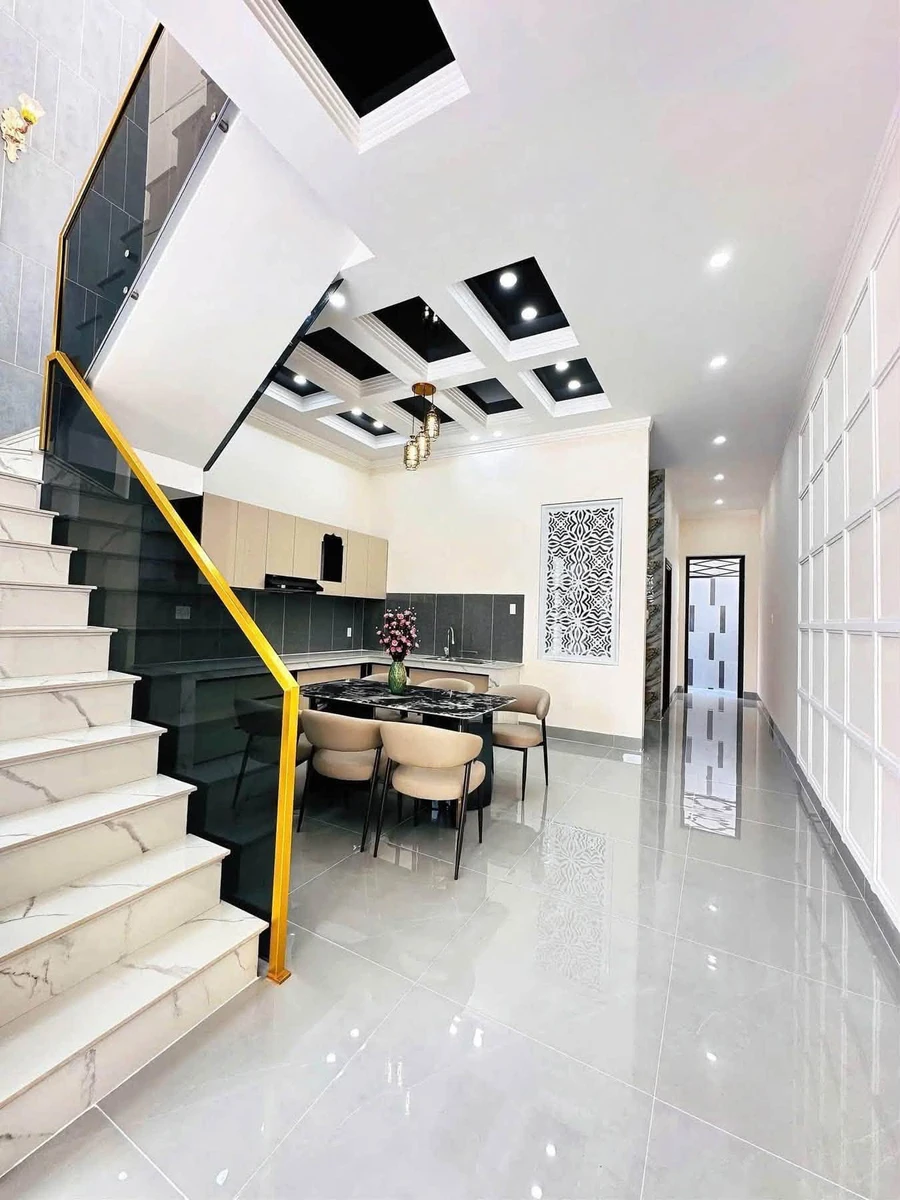 Nhà lầu hiện đại gần chợ Long Hoa, 126.5m², 2.75 tỷ - Ảnh thu nhỏ 4
