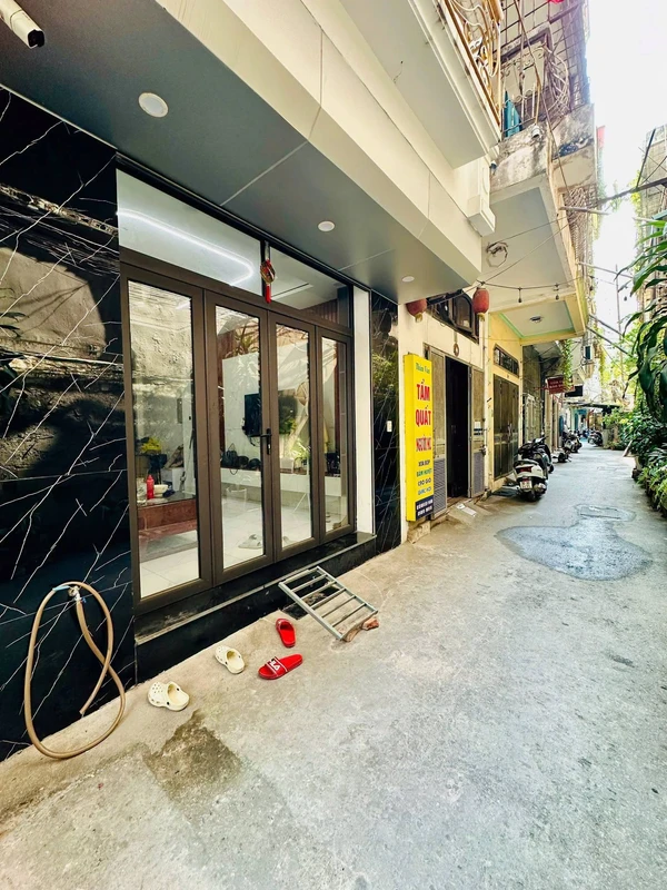 Bán nhà 30m² 5 tầng có thang máy Tô Hiệu, Hà Đông