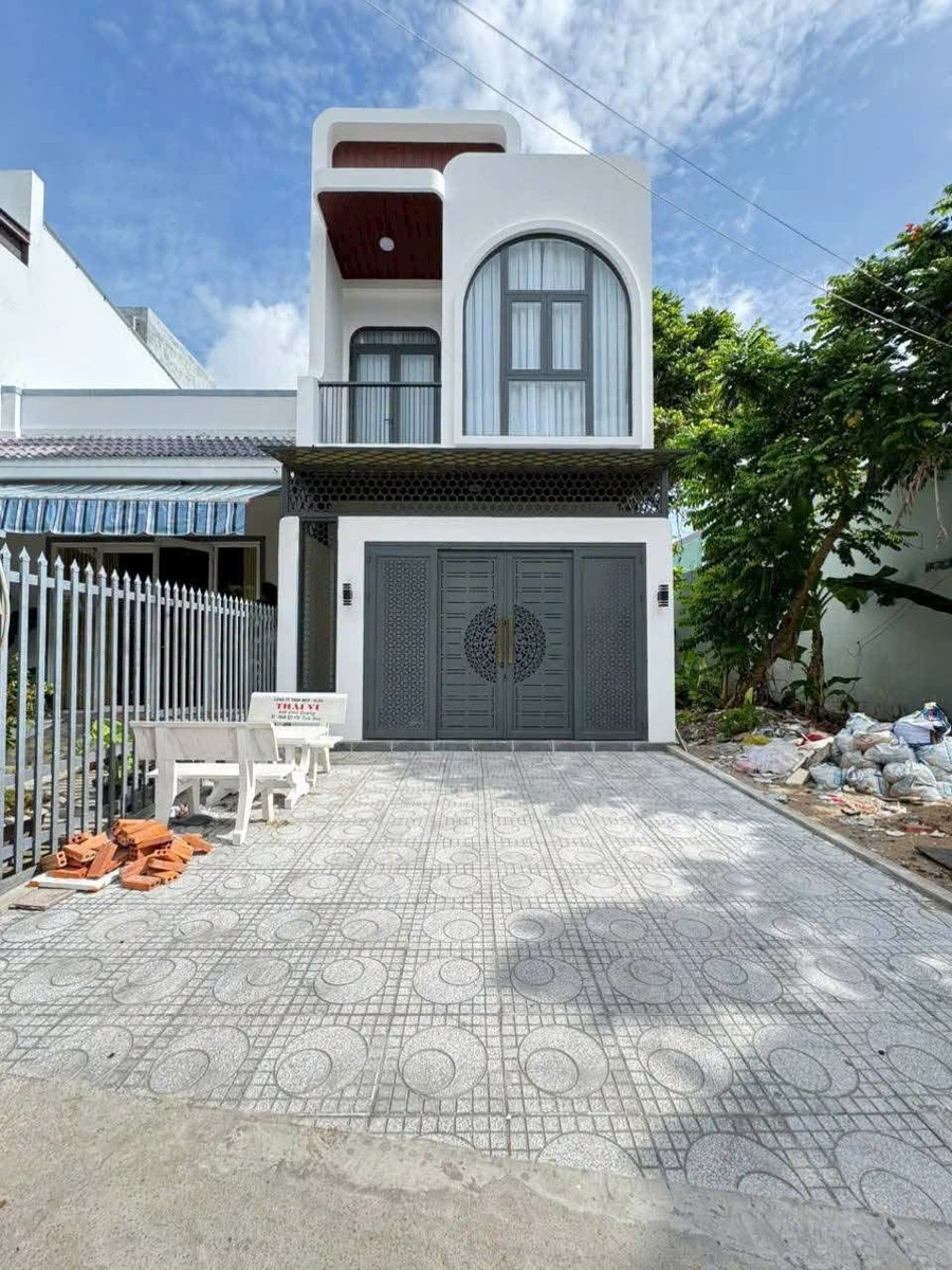Bán nhà 1 trệt 1 lầu 5x20m, 3PN, đường Trần Đại Nghĩa gần vòng xoay An Lạc, giá 800 triệu - Ảnh 1