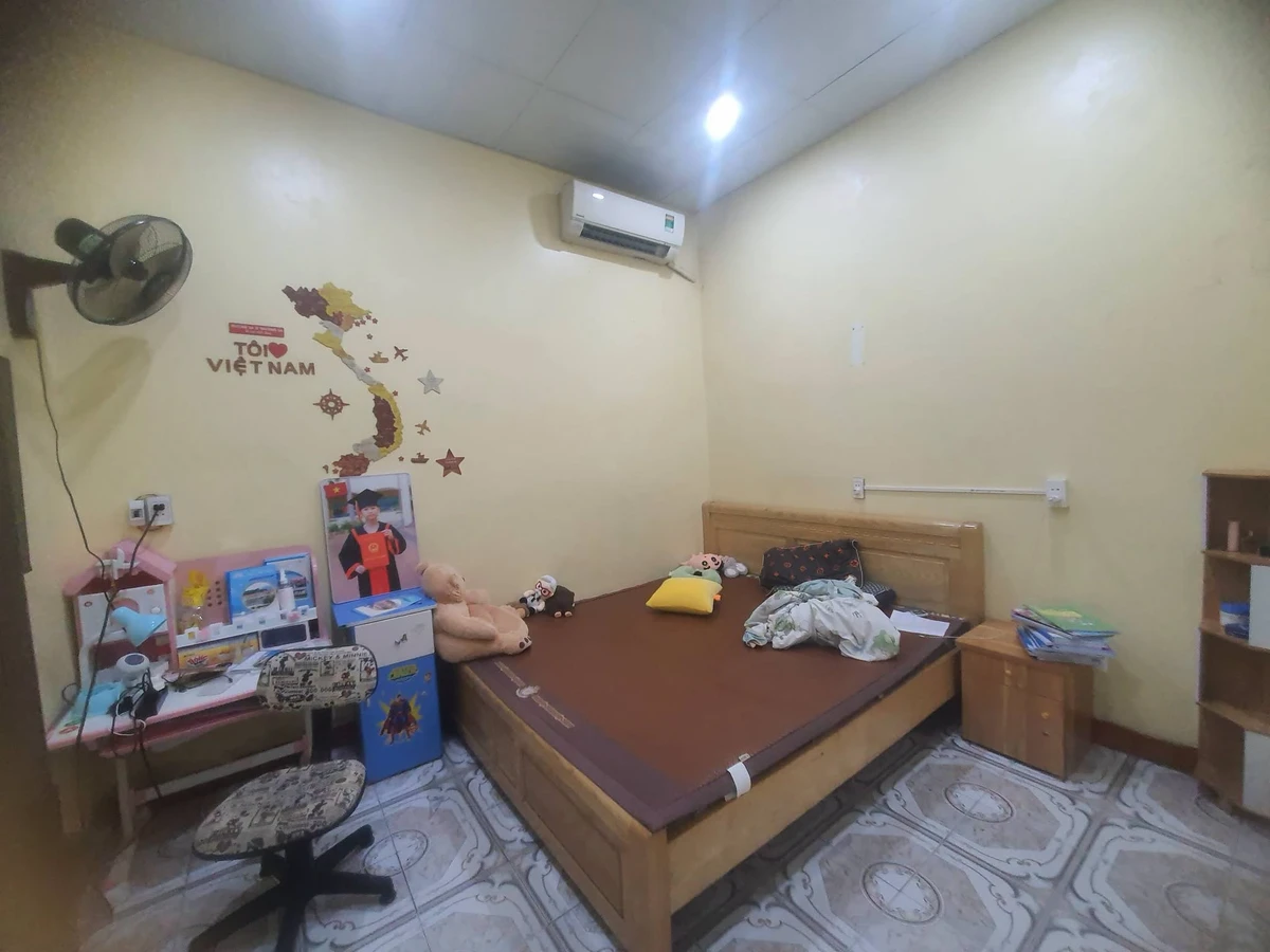 Bán nhà cấp 4, 200 m2, 4 phòng ngủ, Cao Thắng - Ảnh thu nhỏ 4