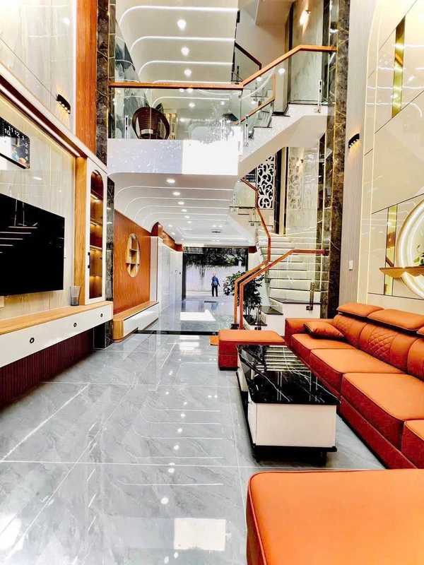 Bán nhà phố 1 trệt 1 lửng 3 lầu 52m² full nội thất Huỳnh Thị Hai, Quận 12, giá 6,89 tỷ