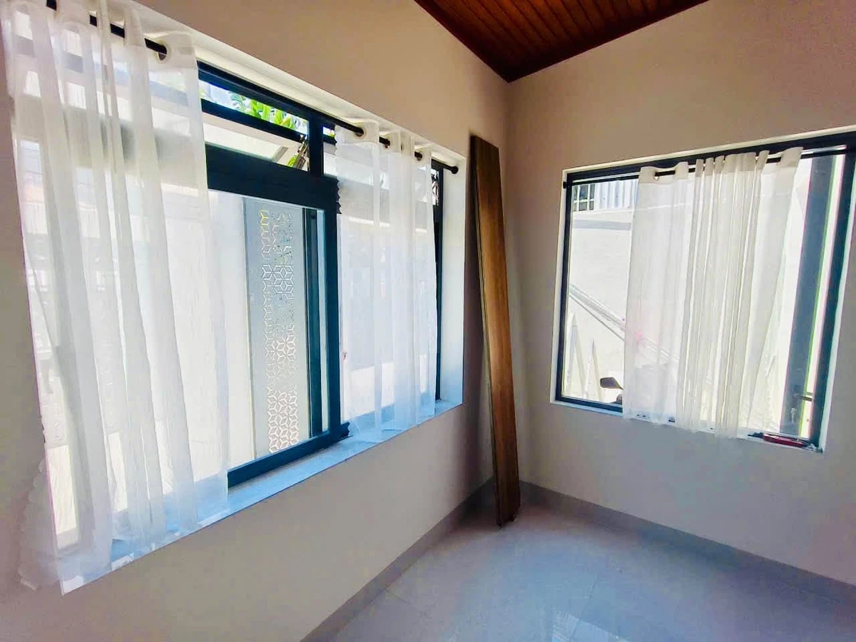 Bán nhà 2 tầng hẻm ô tô 76m2, 3 phòng ngủ đường Lê Lợi, Quảng Ngãi - Ảnh thu nhỏ 4