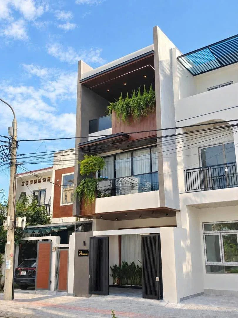 Bán nhà phố 4 tầng 9 tỷ Hòa Xuân Đà Nẵng - Ảnh 1