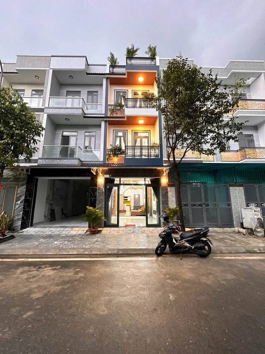 Bán nhà phố 1 trệt 2 lầu 60m² 4PN, KDC Trường An, Phường Dĩ An, giá 5,8 tỷ - Ảnh thu nhỏ 2