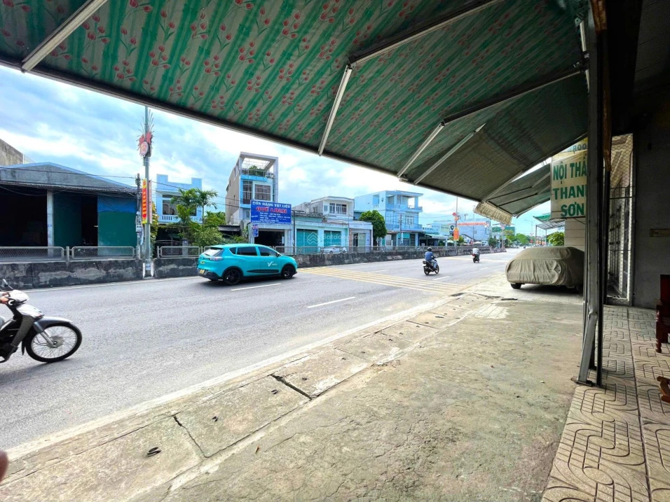 Bán gấp bất động sản 15m ngay mặt tiền đường Nguyễn Huệ, trung tâm La Hà, Tư Nghĩa - Ảnh thu nhỏ 3