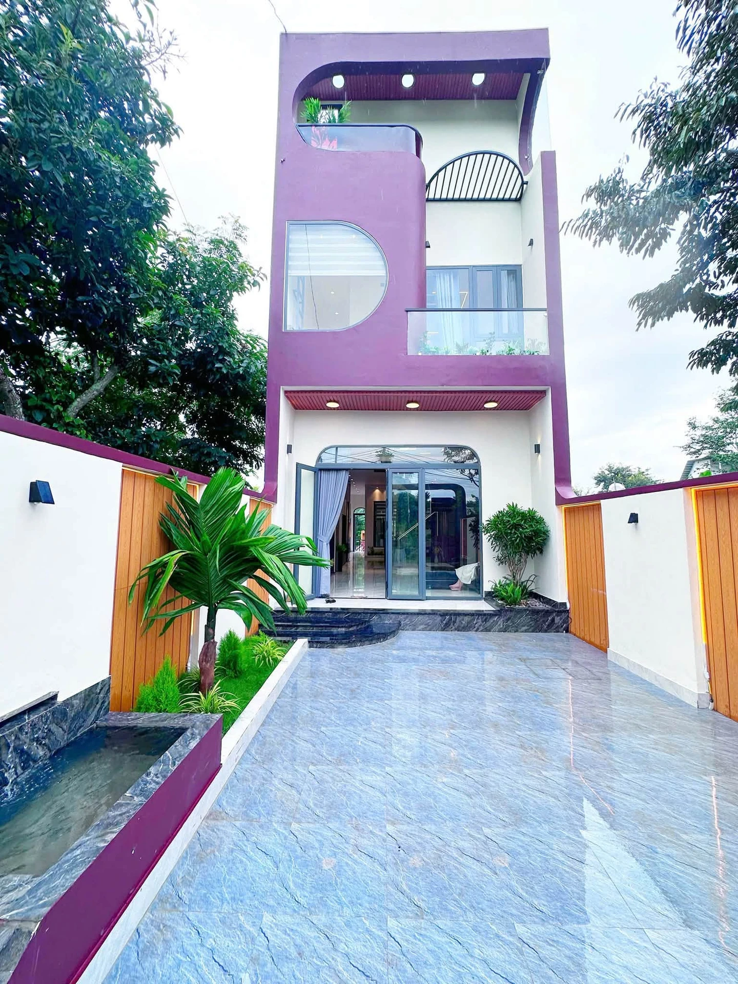 Bán nhà 1 trệt 1 lầu 4PN 250m² Ea Kao 3,95 tỷ - Ảnh 1