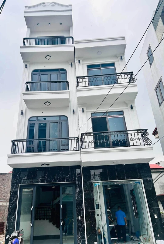 Bán nhà 4 tầng mặt phố 43.9 m2 Hải Phòng