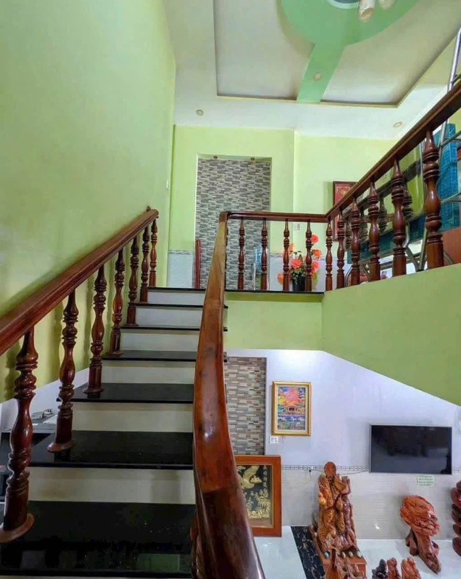 Bán nhà mặt tiền Phan Thiết 100m² 2PN, 1 trệt 1 lầu - Ảnh thu nhỏ 3