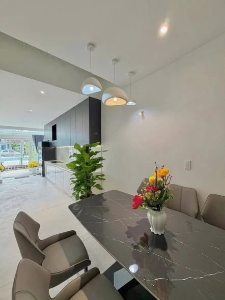 Bán nhà 3 tầng 63m² full nội thất Hòa Mỹ 9, Liên Chiểu, Đà Nẵng giá 6,3 tỷ - Ảnh thu nhỏ 5