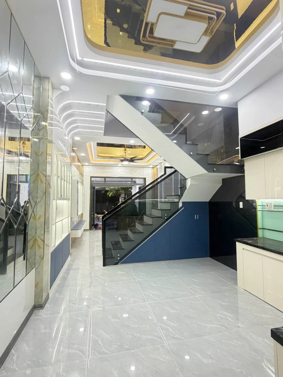 Bán nhà Dĩ An 70,6m² 4PN sổ riêng 5,65 tỷ - Ảnh thu nhỏ 2